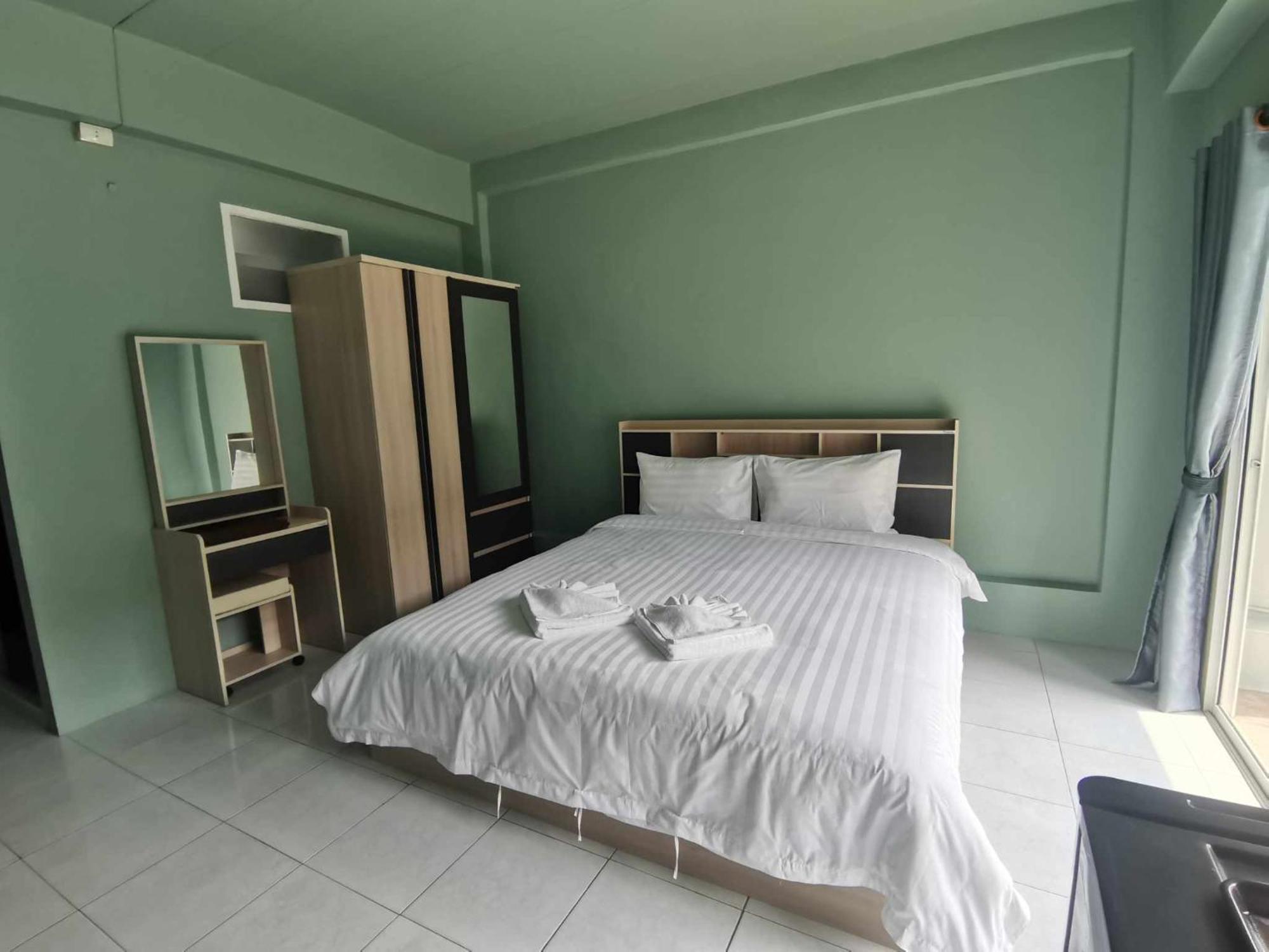 4 Palms Hotel Pratumanak Pattaya Extérieur photo